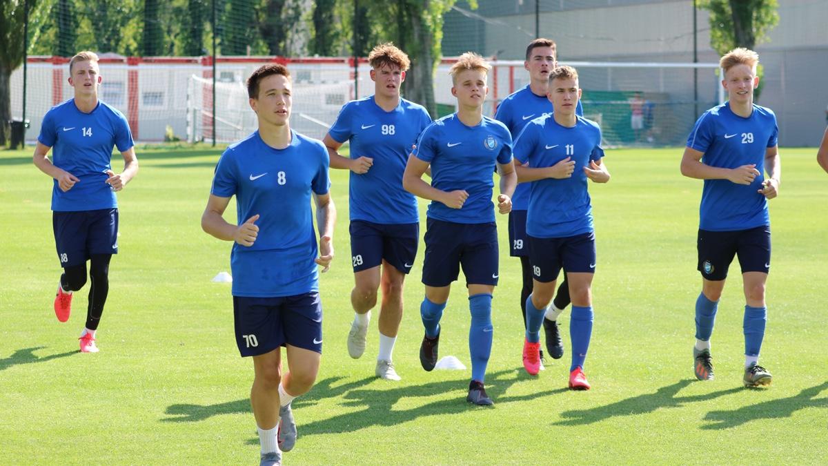 Riport akadémiánkról: Úttörők a rendszerben - a produktivitás és "betonba öntött" filozófia (Lapszemle)