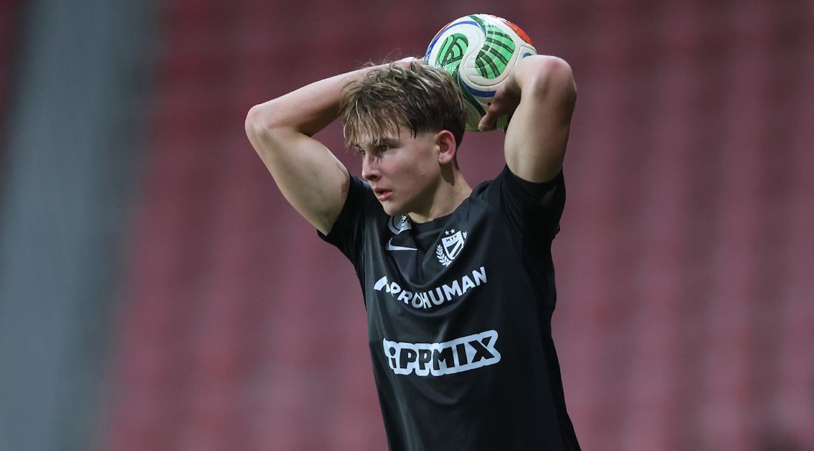 Vitályos: "Nagyon köszönöm a klubnak, hogy felépítettek és bíztak bennem, de van még itt dolgom" (lapszemle)