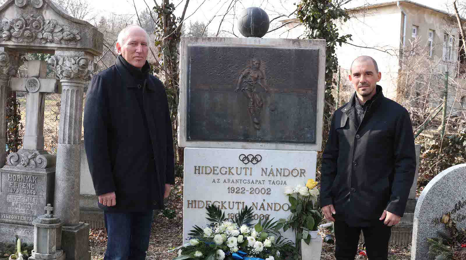 Megkoszorúztuk Hidegkuti Nándor síremlékét (képgaléria)